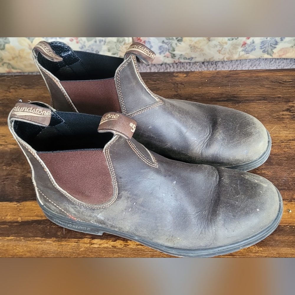 Blundstone leather boots size 11